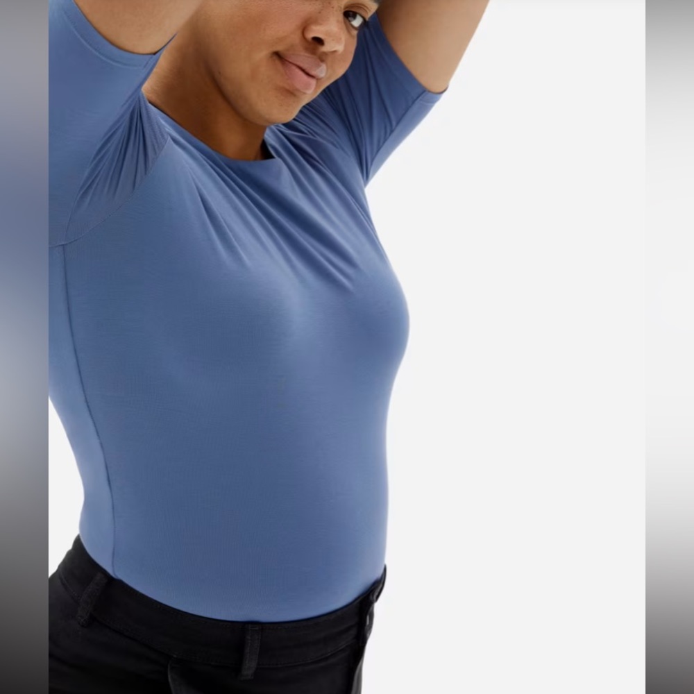 🌼3 for$35🌼 Everlane Short Sleeve Crewneck Bodysuit in French Blue